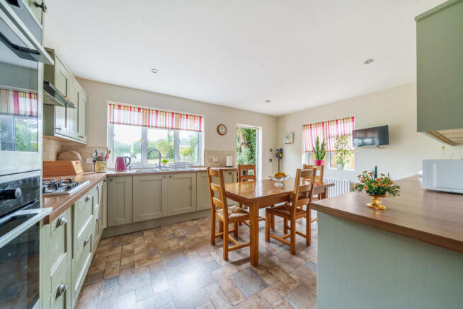 Kitchen/Breakfast