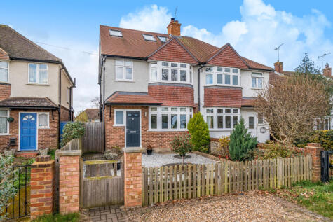 Canada Road, Cobham, KT11