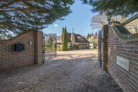 Hunts Hill Road, Normandy, GU3