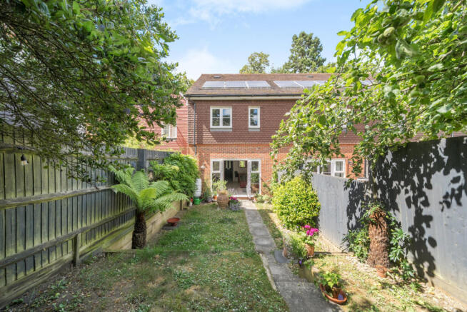 1313516-3-68596a2...