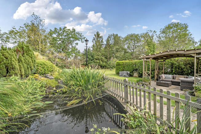 1335691-20-6894d8...