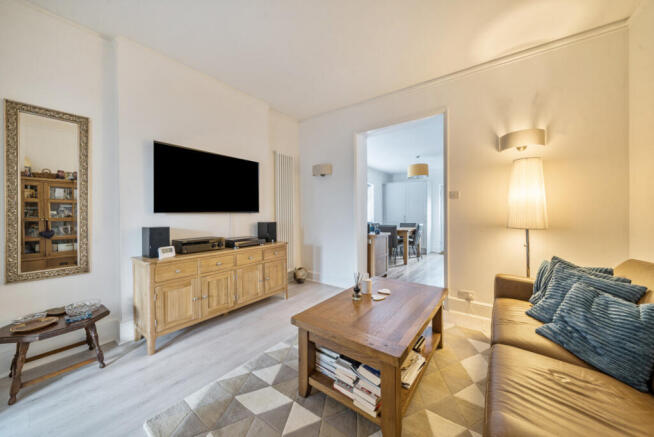 1350450-6-68c0438...