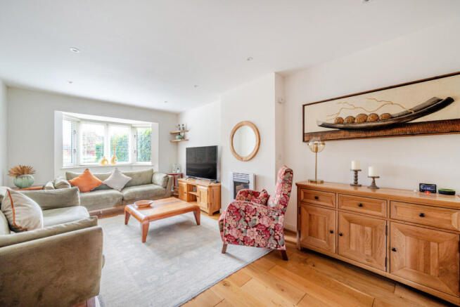 1381709-20-6915f3...