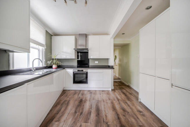 1395067-13-694a73...