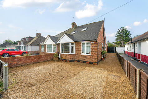 Selbourne Avenue, New Haw, KT15