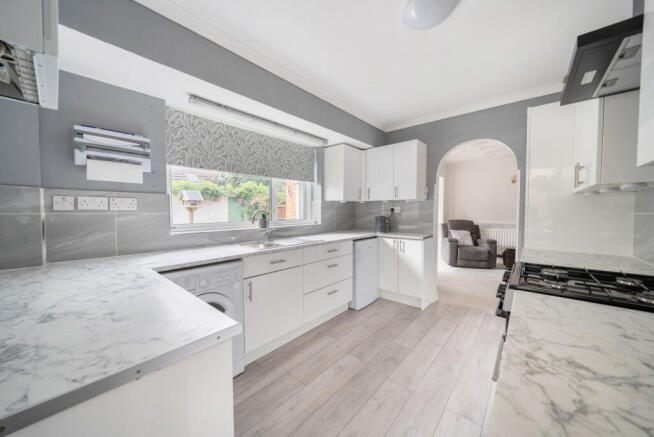 1346522-10-68b846...