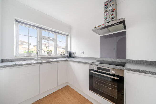 1376116-20-690c91...