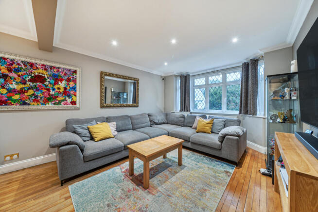 1393026-9-695fb79...