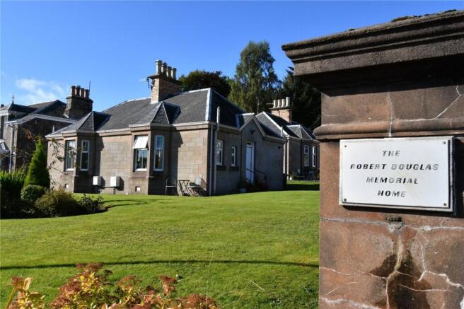 Douglas Cottages