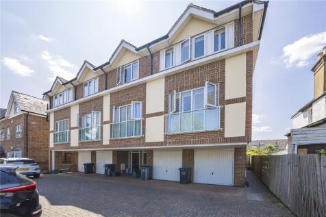 Kingston Road, New Malden, KT3