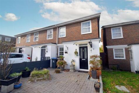 Spinney Close, New Malden, KT3
