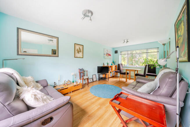 Sitting/Dining Room