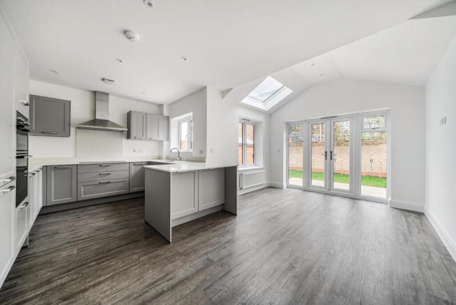 1364984-5-68e8d26...