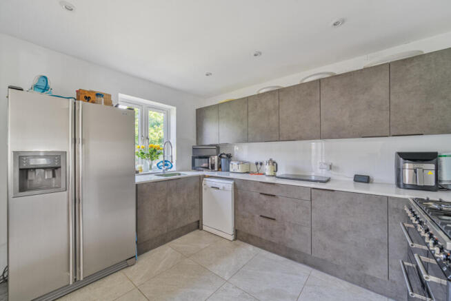 1332674-12-688c8f...