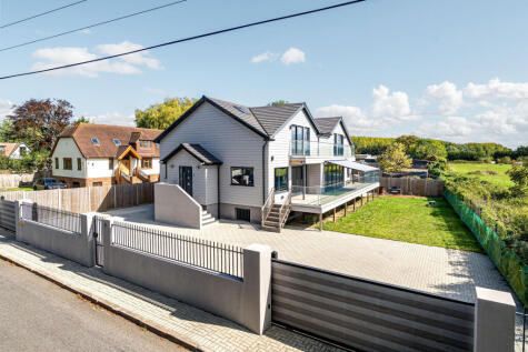 Dockett Eddy Lane, Shepperton, TW17