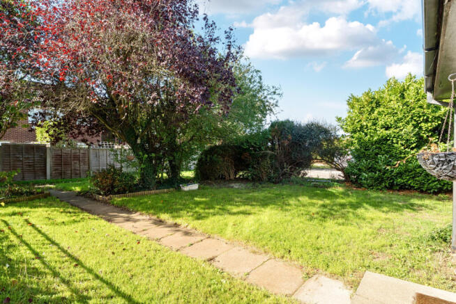 1355791-3-68c7da9...