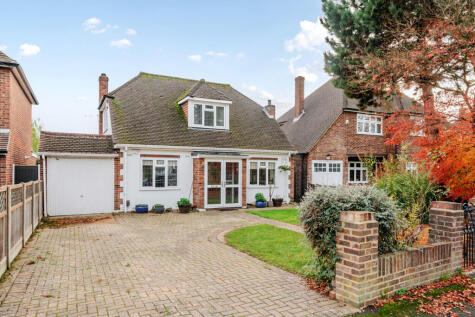 Green Lane, Shepperton, TW17