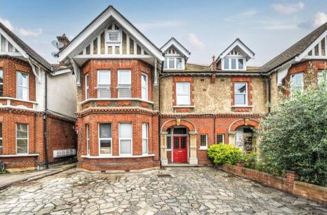Vicarage Road, Hampton Wick, KT1