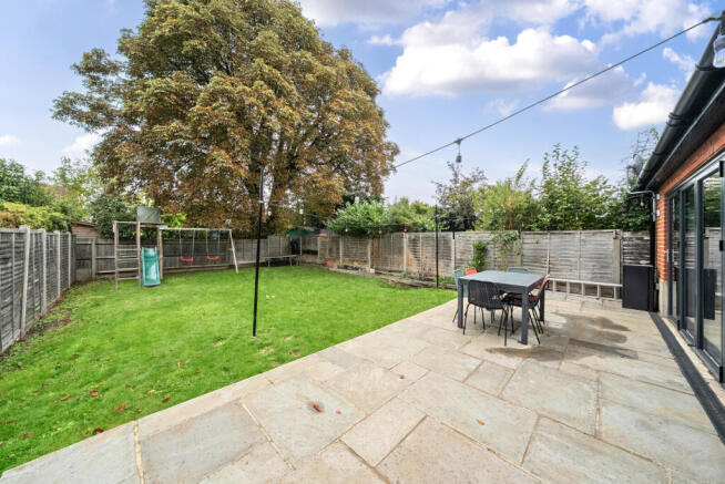 1347638-21-68b6e2...