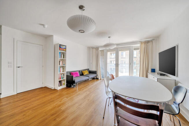 1315795-18-685e63...