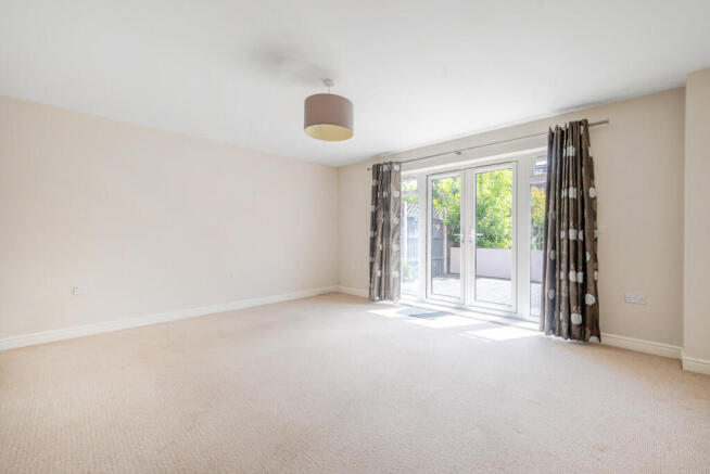 1305946-15-68516a...