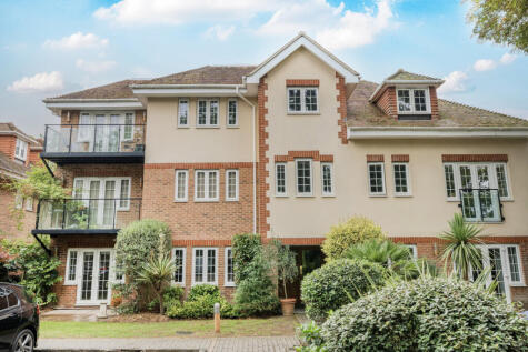 Sheerwater Road, Woodham, KT15