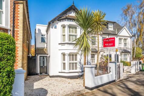 Thames Street, Weybridge, KT13