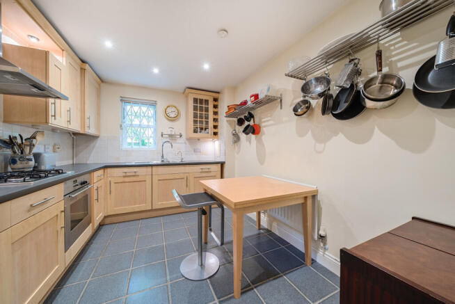 1301303-16-684316...