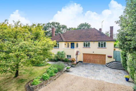 Manor Walk, Weybridge, KT13