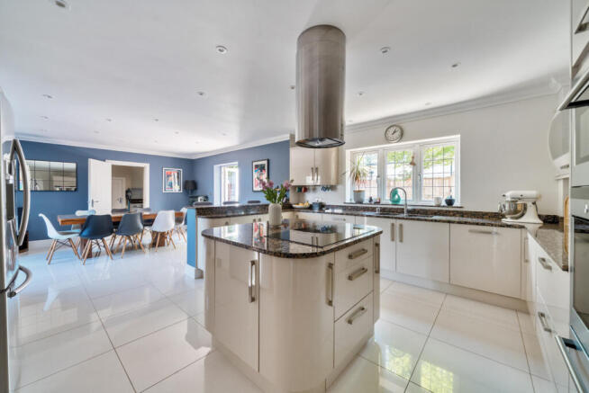 1323724-34-687123...