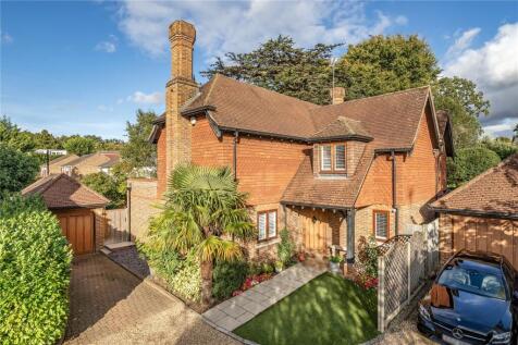 Pine Grove, Weybridge, KT13