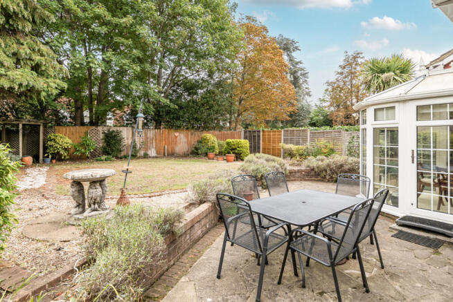 1358823-5-68d66dd...