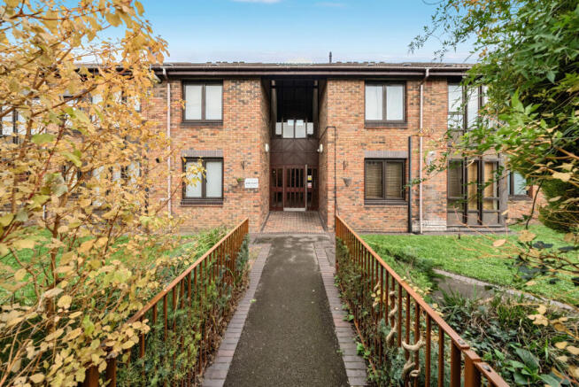 1376867-11-690ccc...