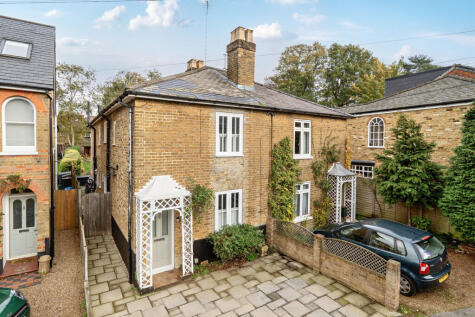 Waverley Road, Weybridge, KT13