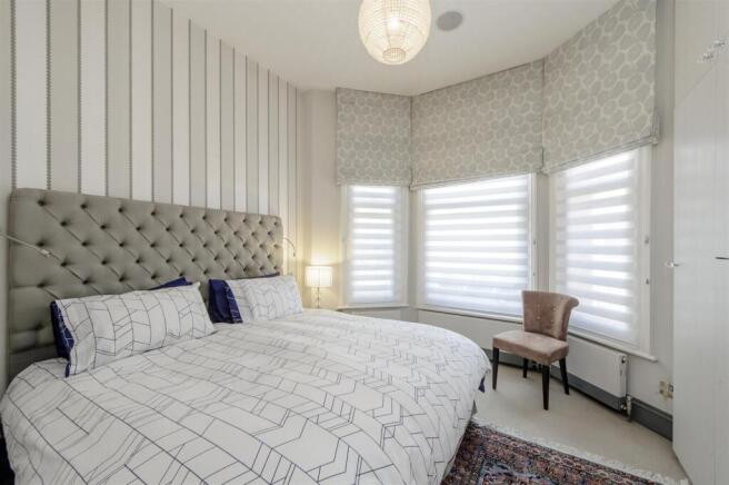 Bedroom 1.jpg