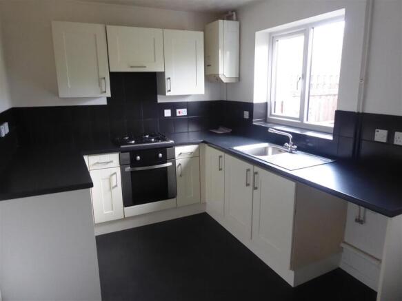 20 Wasdale Gardens (5).JPG