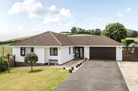 Huccaby Close, Brixham, Devon