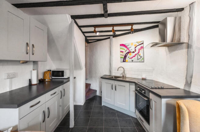 1349538-14-68bed8...