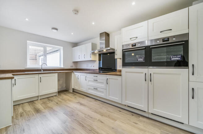 1347137-13-68dfdd...