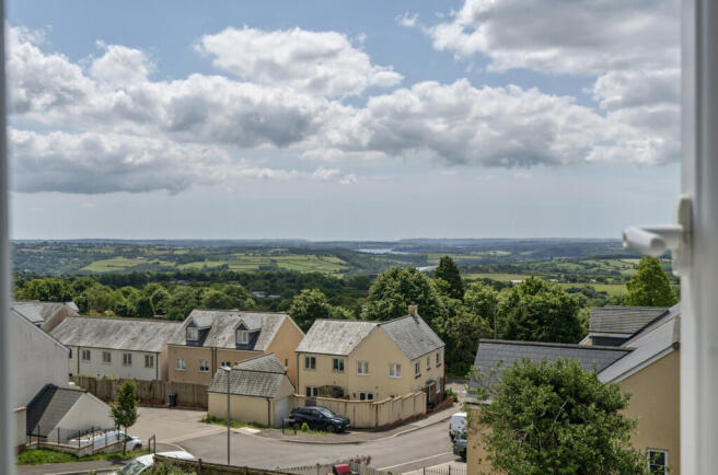 1302735-19-683e06...