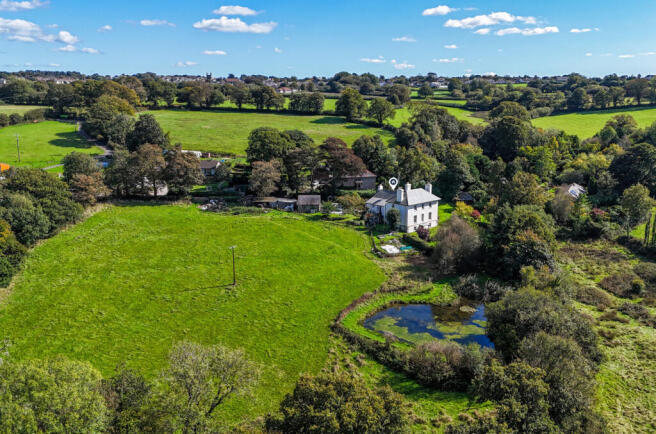 1358931-5-68d16a2...