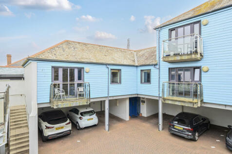 St. Elvans Courtyard, Porthleven, Helston, Cornwall