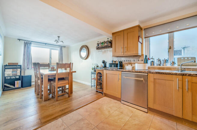 Kitchen Dining Area