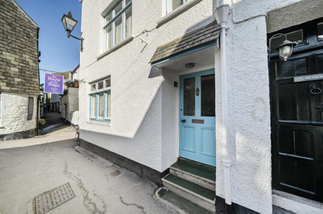 Bridgend House Front