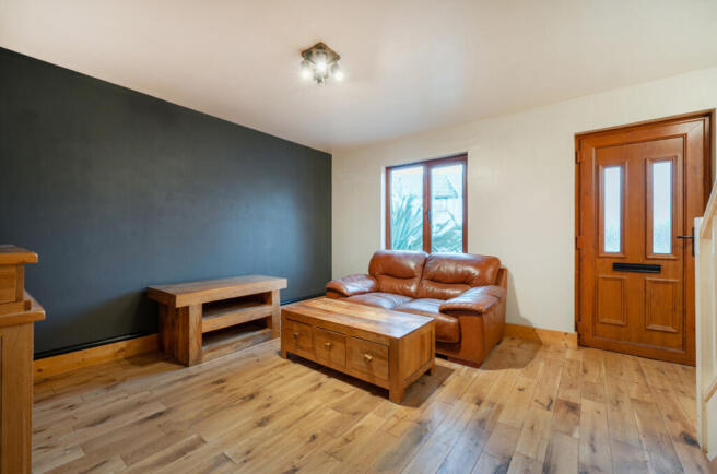 1387298-6-6937ffd...