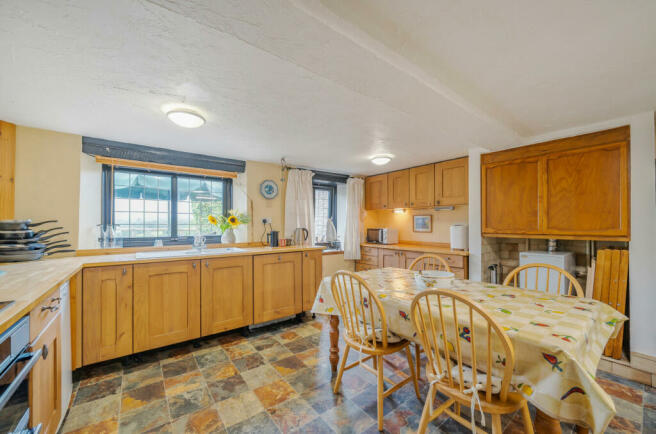 Kitchen/Dining Room