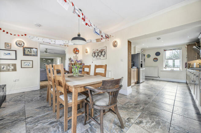 Kitchen/Dining Room
