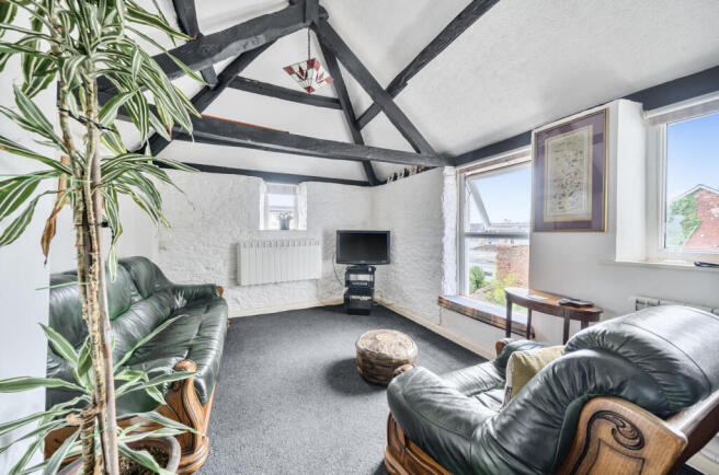 1326394-4-6878d95...