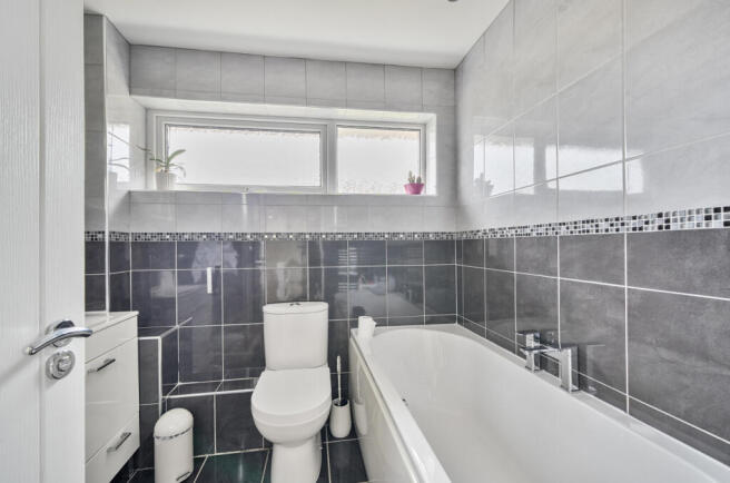 1332277-7-6890ce5...