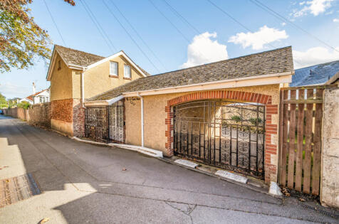 Mead Lane, Paignton, Devon